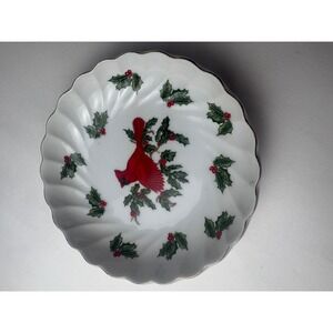 Vintage Lefton China Cardinal Holly Hand Painted Scalloped Dish‎ 02966 Japan 5in